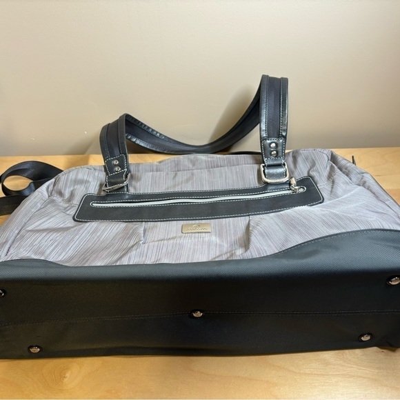 Eagle Creek Emerson Carryall Bag - Picture 10 of 10